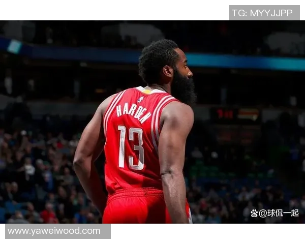 哈登幽默调侃鲍尔默球馆价值十亿成就球队主场优势