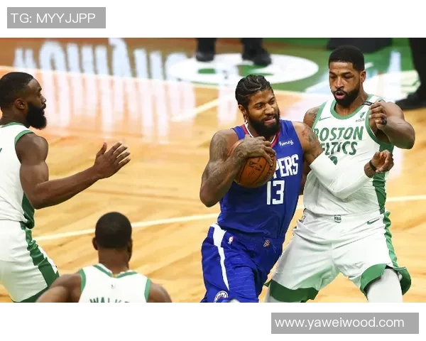 米诺特次节神勇表现五投全中连得12分带领球队一举拉开比分优势