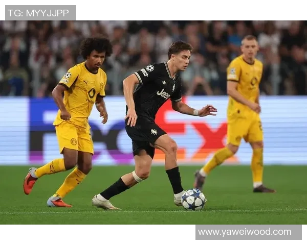 双星齐发力！居莱尔助攻伊尔迪兹梅开二度助力世预赛胜利