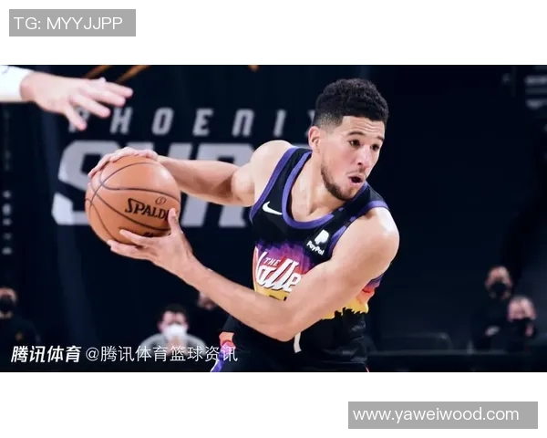 布克谈三分选择原因:突破难以造犯规裁判不易给机会 布克谈三分选择原因:突破难以造犯规裁判不易给机会